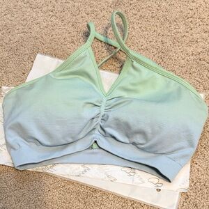 Buffbunny collection Wonder Seamless Bubbles Blue and Honeydew ombré sports bra